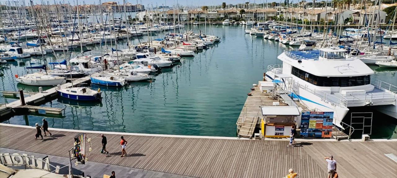 Studio Face Au Port Agde Luaran gambar