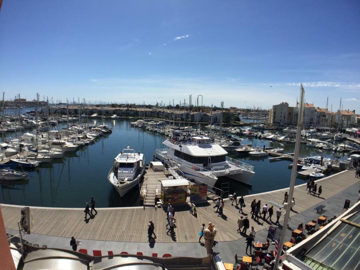 Studio Face Au Port Agde Luaran gambar