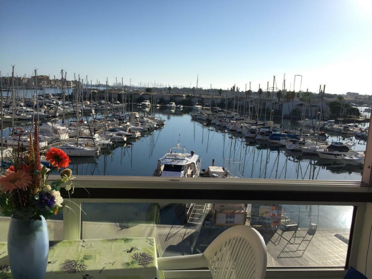Studio Face Au Port Agde Luaran gambar